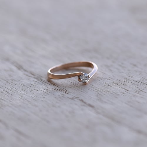 Verlobungsring mit Diamant Nami