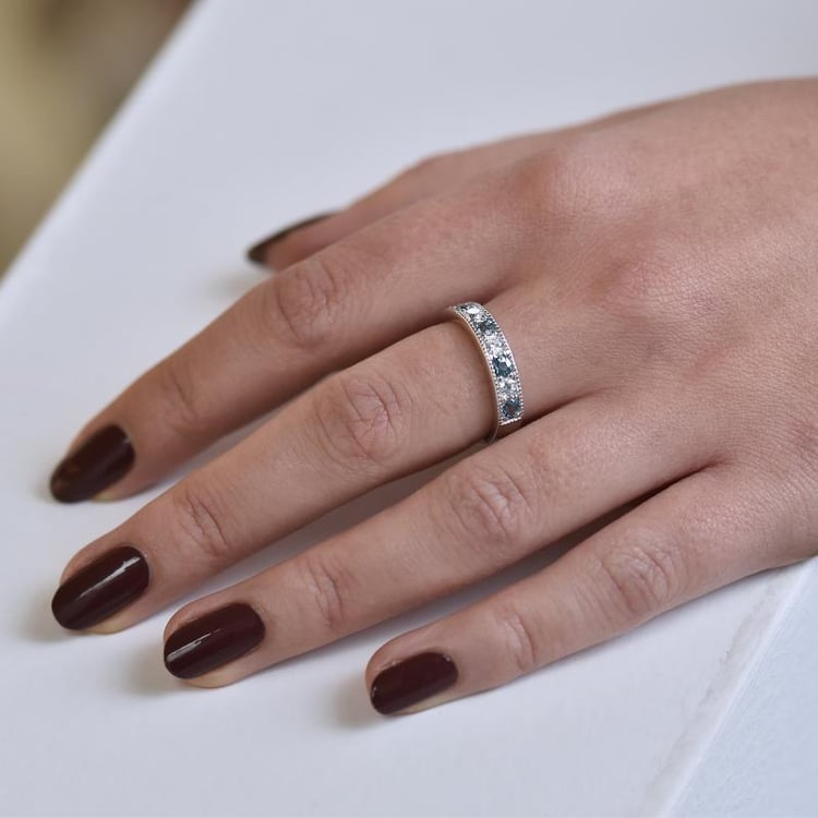 Silberner Memoire-Ring mit Topasen und Zirkonia Ednah 31432