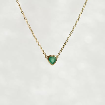 Halskette mit Smaragd in Herzform Davila