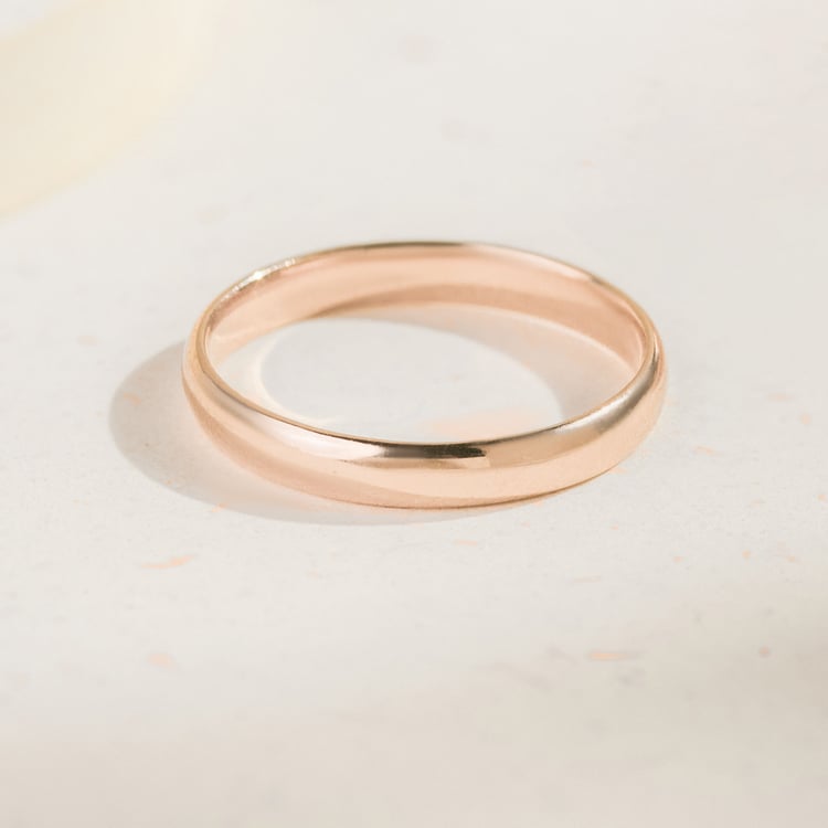 Schlichte Eheringe aus Gold in Haselnussfarbe Ygyn 163723