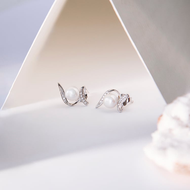 Moderne Perlohrringe aus Silber mit Zirkonia Durga 108427