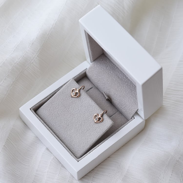 Goldene Kinderohrringe in Herzform mit Lab Grown Diamanten Ariel 145056