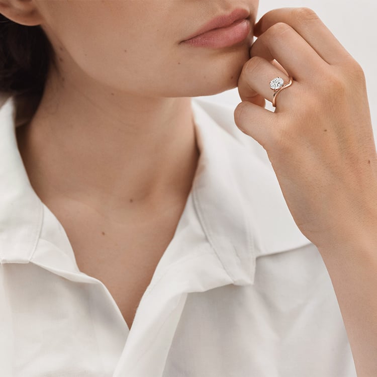 Verlobungsring mit ovalem Lab Grown Diamanten 154811