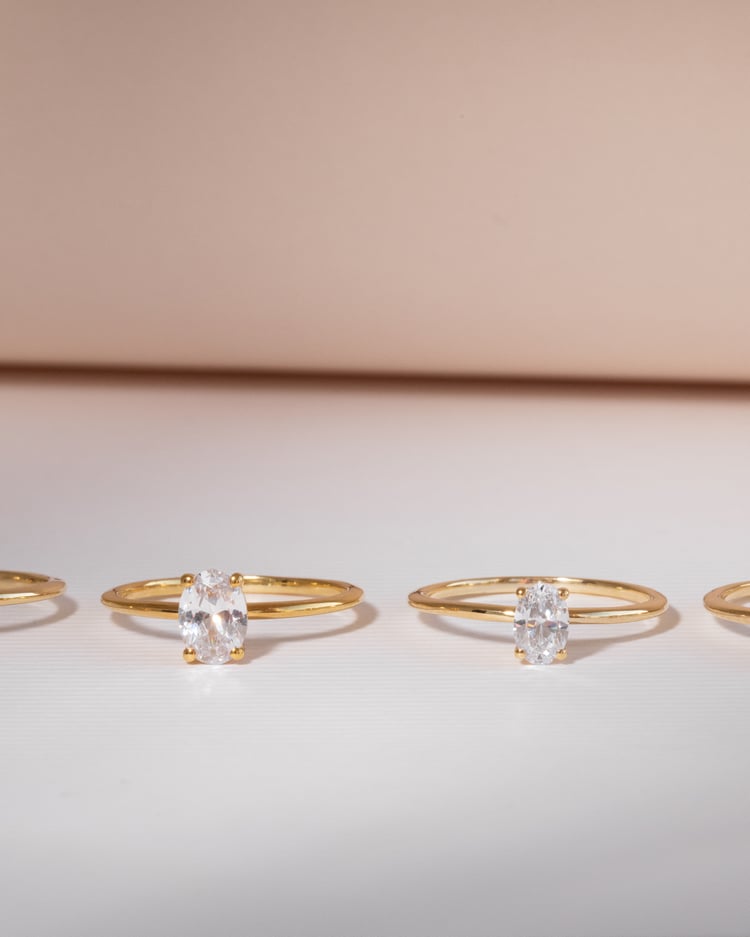 Verlobungsring mit 0.52 ct IGI zertifiziertem ovalem Lab Grown Diamanten 165971