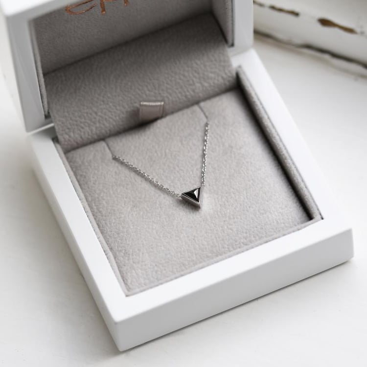 Goldene Halskette mit schwarzem Diamant Baya 29831