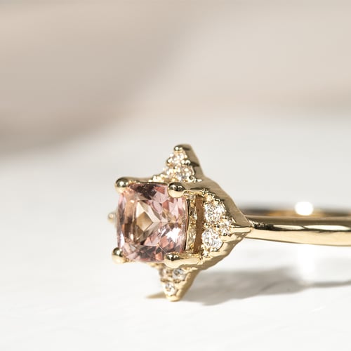 Ring mit Morganit und Diamanten Ethany