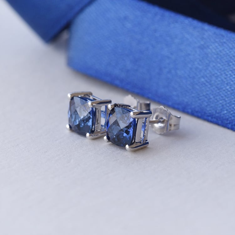 Goldene Ohrringe mit blauen Saphiren Chavonah 92306