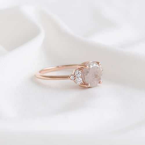 Ring mit einem Salt and Pepper Diamanten Agathe