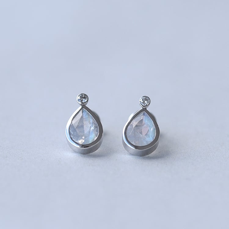 Goldohrringe mit Mondsteinen und Diamanten Vendie 65610