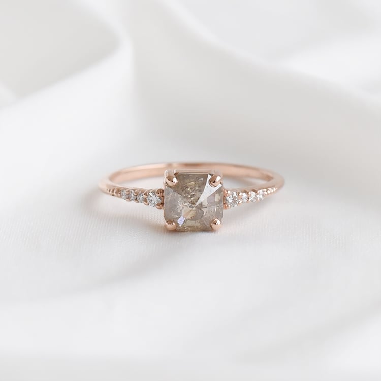 Außergewöhnlicher Ring mit Salt and Pepper Diamant Korey 93858