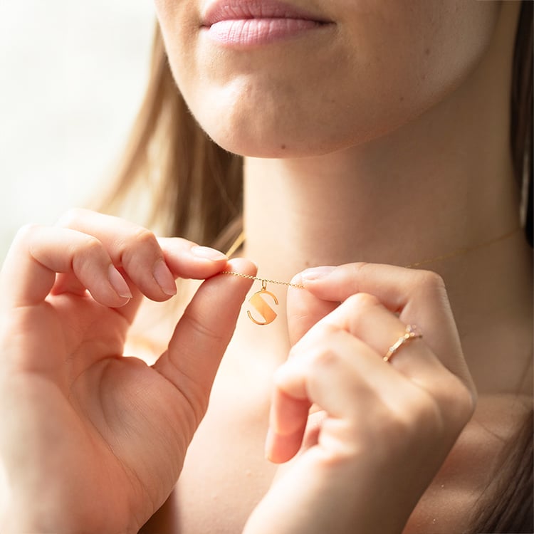 Anhänger mit ausgeschnittenem Buchstaben S Alfabet 143205