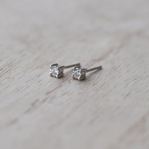 Ohrringe mit Lab Grown Diamanten und Auswahl des Karatgewichts Ammanda