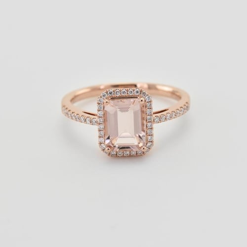 Goldener Verlobungsring mit Morganit und Diamanten Winki