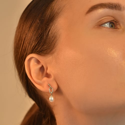 Perlenohrringe mit Diamanten Faatina