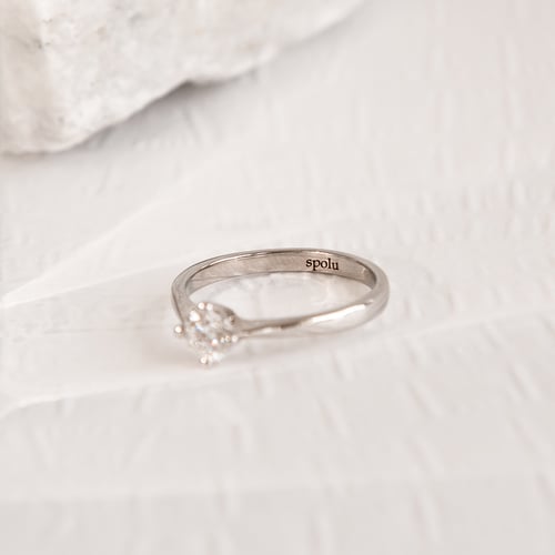 Verlobungsring mit Lab Grown Diamanten Mahiya