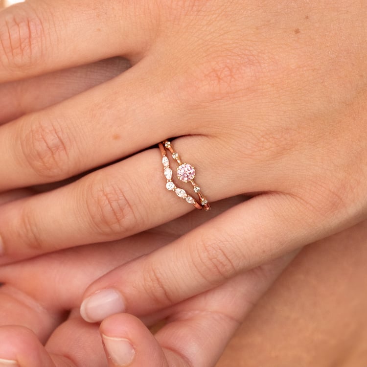 Ring in V-Form mit Diamanten Craig 142550