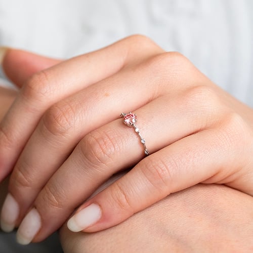 Verlobungsring mit zertifiziertem Fancy Pink Lab Grown Diamanten Imelda