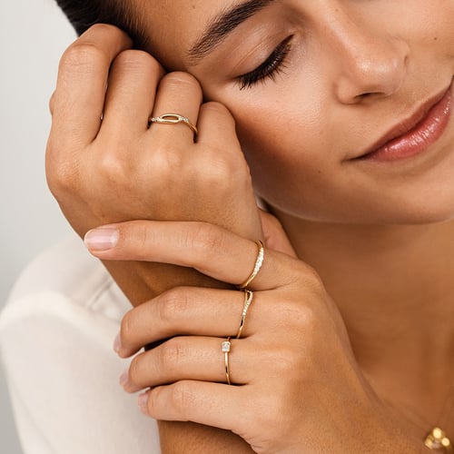 Atypisher Ring aus Gold mit Lab Grown Diamanten Nils