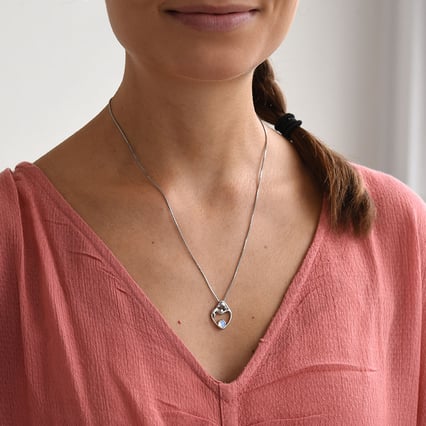 Silberner Anhänger Mutter und Kind mit Mondstein und Diamant Ella