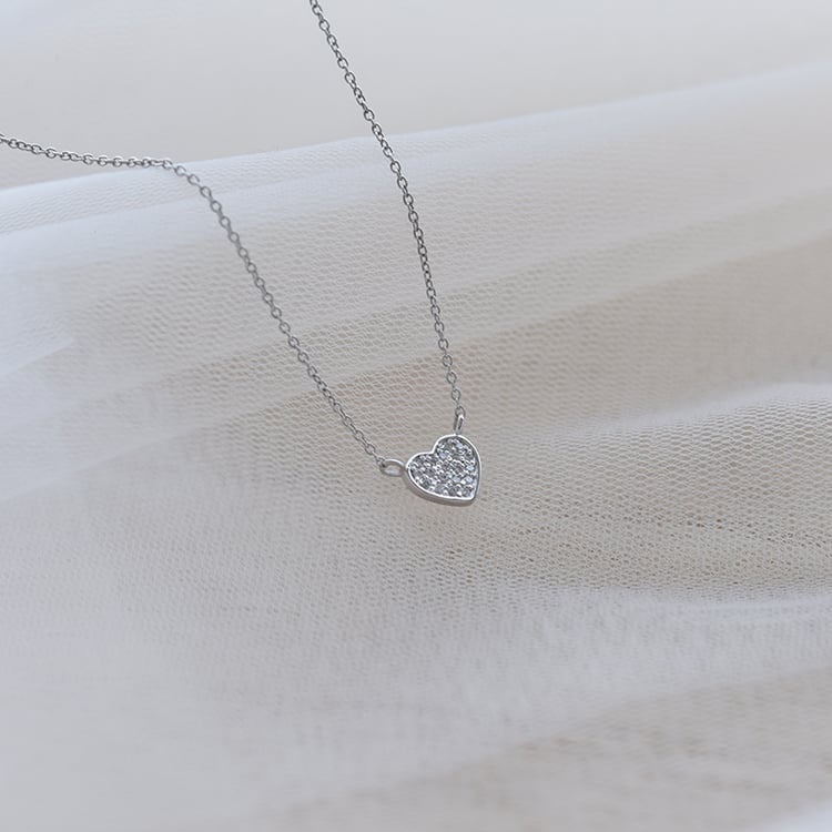 Anhänger in Herzform mit Diamanten 64814