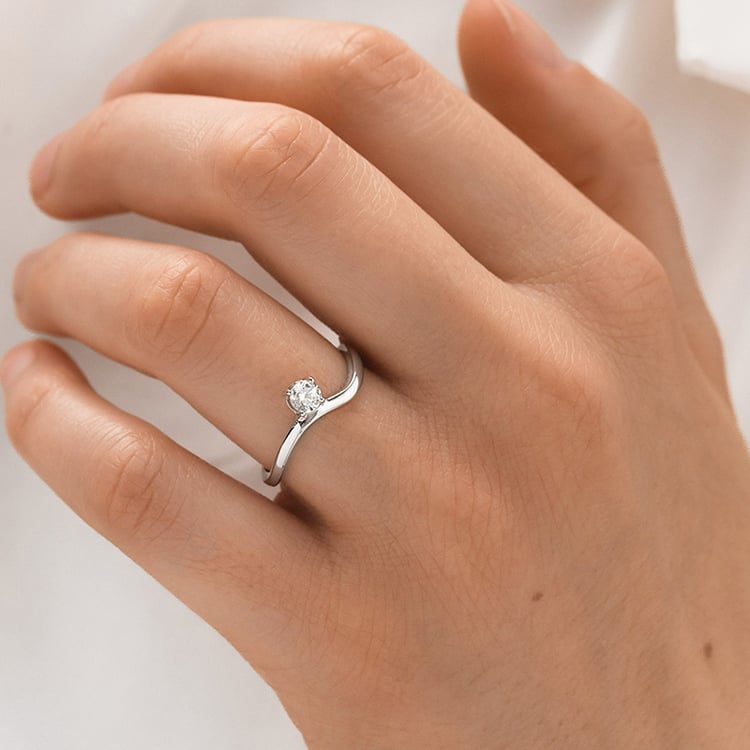 Ring mit rundem Lab Grown Diamanten 154774