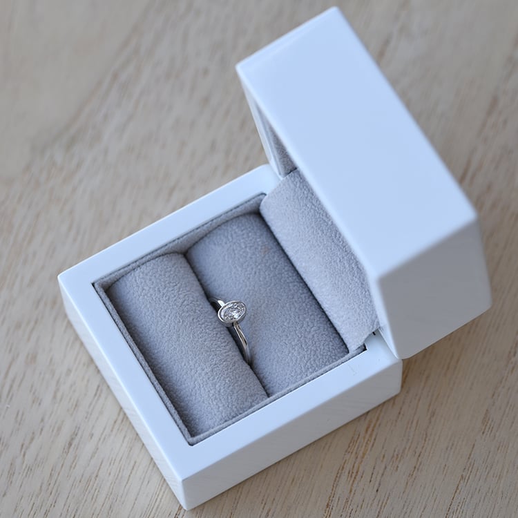 Goldring in einer Geschenkbox 62650