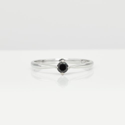 Verlobungsring mit schwarzem Diamanten Sevati