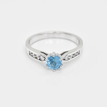 Verlobungsring mit Topas und Diamanten Mita