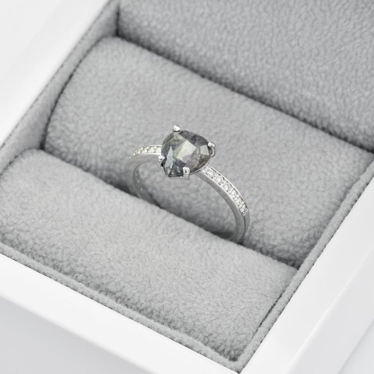 Diamantring aus Gold 44233