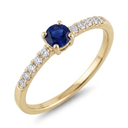 Silberring mit blauem Saphir und seitlichen Lab Grown Diamanten Mikey