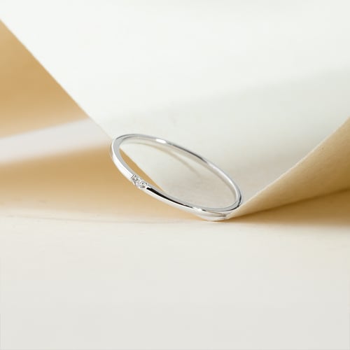 Schmaler Ring mit Diamant Beryl