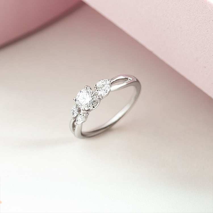 Verlobungsring aus Gold mit 0.32ct IGI-zertifiziertem Lab Grown Diamanten Halym 166130