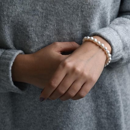 Silbernes Perlenarmband Patia