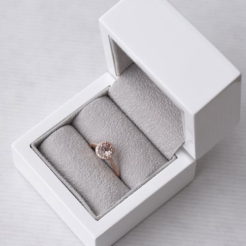Ring aus Roségold mit Morganit und Diamanten Xana