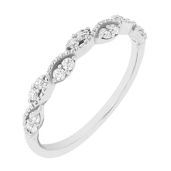 Zarter Eternity-Ring mit Lab Grown Diamanten Britton