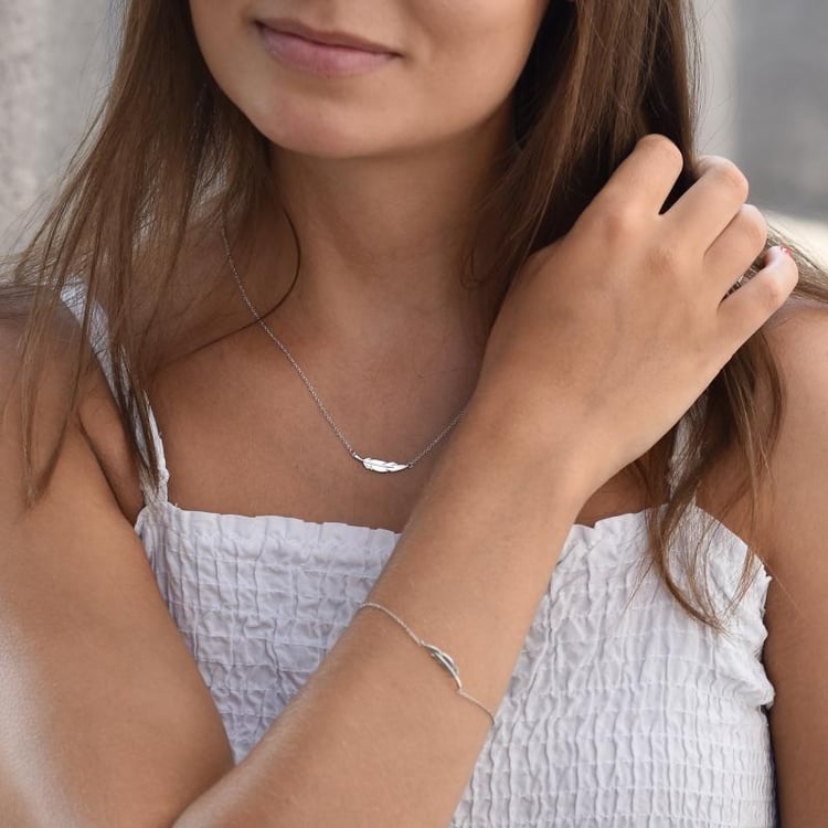 Fashion Halskette mit Feder auf der Dame 33578