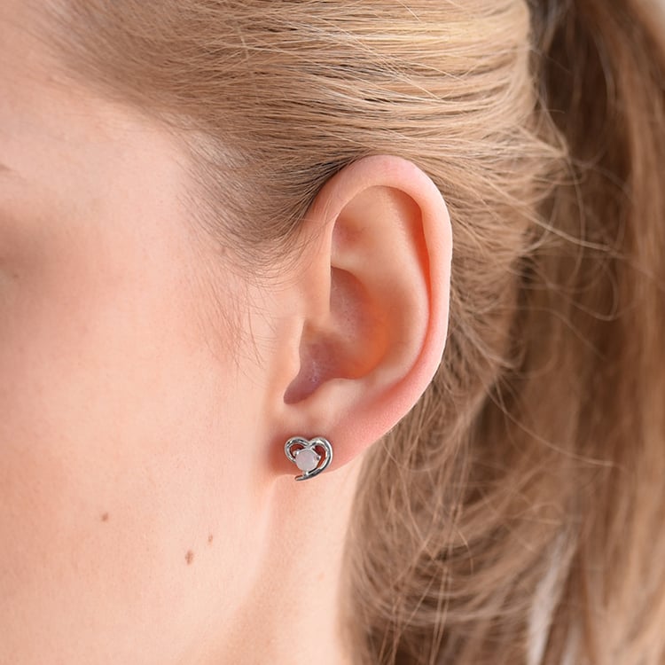 Silberne Ohrringe in Herzform mit Opalen Clelia 59111