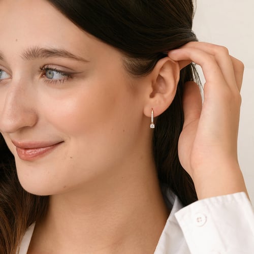 Goldene Hängeohrringe mit 0.1ct Lab Grown Diamanten Noor