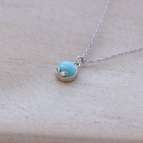 Goldene Anhänger mit Cabochon Türkis Azalea