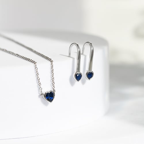 Schmuckset mit Saphiren Roshni