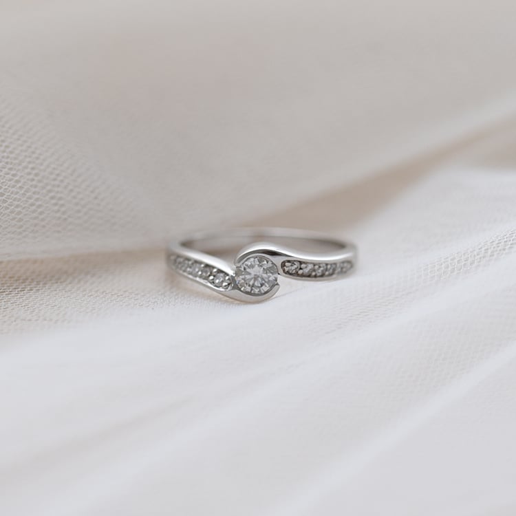 Platinring mit Diamanten 58202