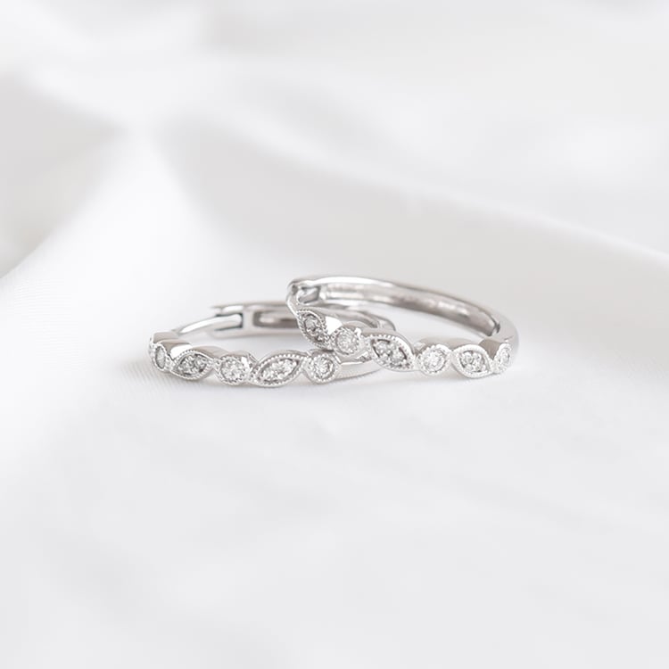 Silberne Ohrreifen mit Lab Grown Diamanten Veeti 104118