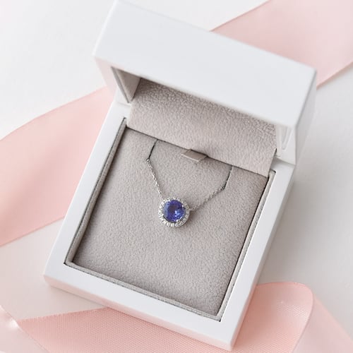 Tansanit Halskette mit Diamanten Naara