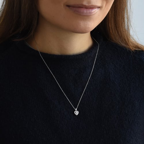 Elegante Anhänger mit Diamanten-Herz im Halo-Stil Delma