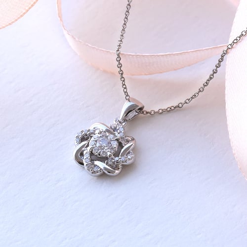 Diamantschmuck Set in Blumenform Crisanta