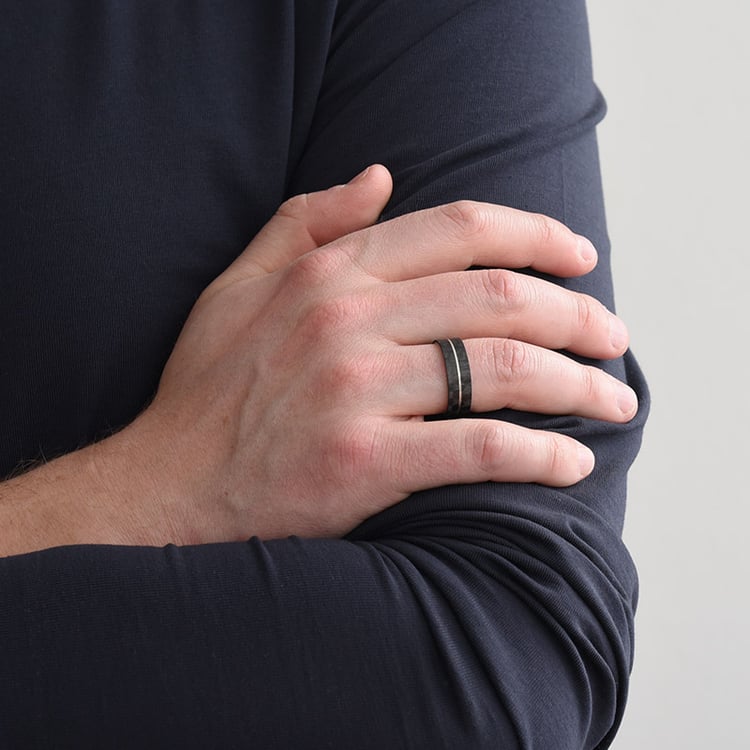 Flache Carbon Trauringe aus Gold mit Diamant Semaiah 79662