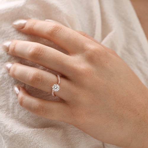 Unkonventioneller Verlobungsring mit Diamanten Elise