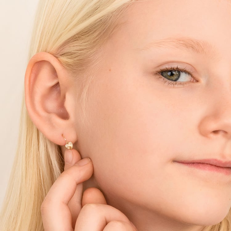 Goldene Kinder-Ohrringe in Herzform Aster 164361