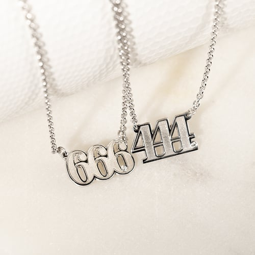 Silberne Halskette mit Diamant Engelszahlen