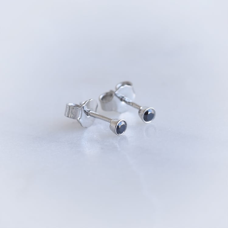 Ohrstecker mit runden schwarzen Diamanten Tofine 90128